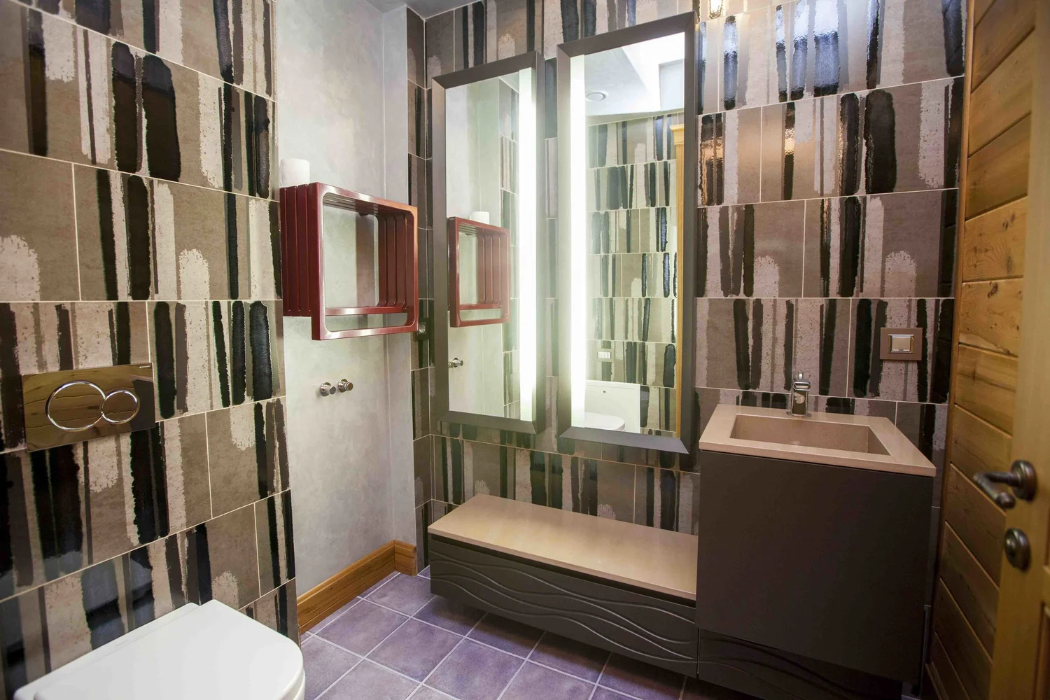 Bathroom 12